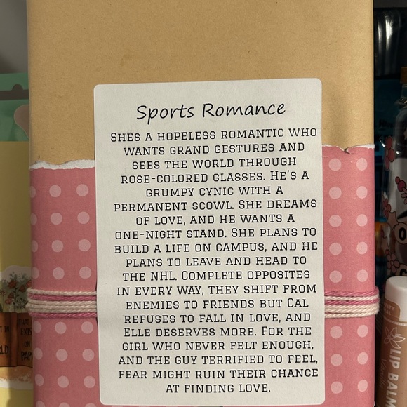 🌶️SPICY Blind date with a book Sports Romance gift Box. Ready to gift! - Picture 3 of 8